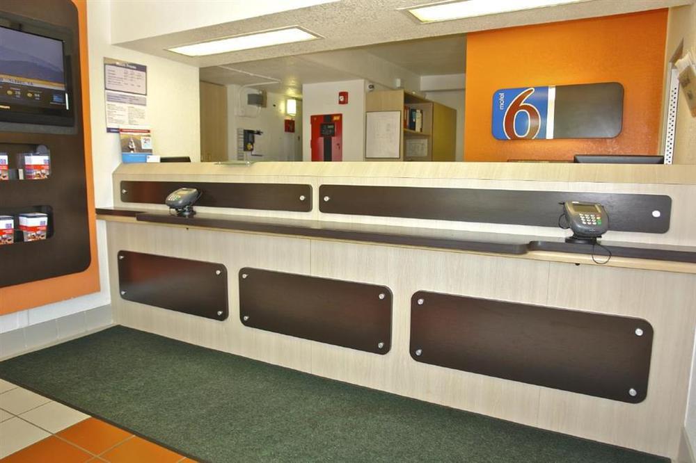 Motel 6-Thornton, CO - Denver Interiør billede